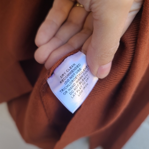 Partow | Greta Merino Wool Sweater in Rust - Picture 16 of 16